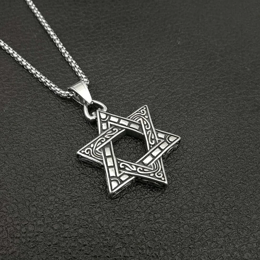 Hollow Retro Trendy Star Necklace for Men, BL55590002